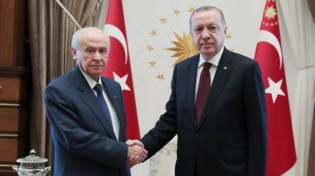 Cumhurbaşkanı Erdoğan, Devlet Bahçeli’yi tebrik etti