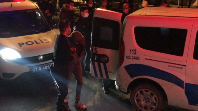 Zonguldak’ta polisten kaçarken kanala düştüler