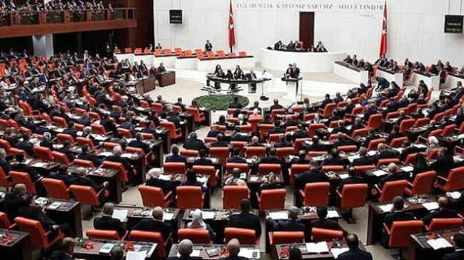 AK Parti’nin yasa teklifi mecliste: Mahkemesiz ad ve soyad değişikliği yapılacak