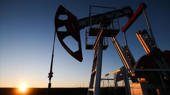 ABD ham petrol stokları 1 milyon varil azaldı