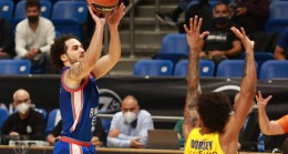 Anadolu Efes EuroLeague’de Maccabi Playtika’yı da devirdi