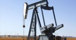 Fitch, petrol fiyatı tahminlerini yukarı yönlü revize etti
