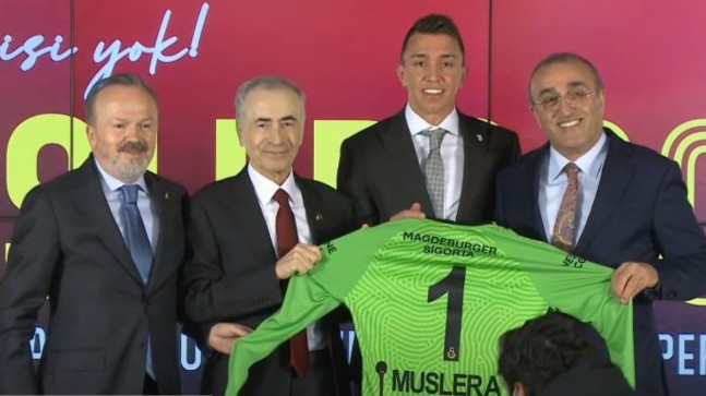 Galatasaray, Fernando Muslera ile sözleşme yeniledi
