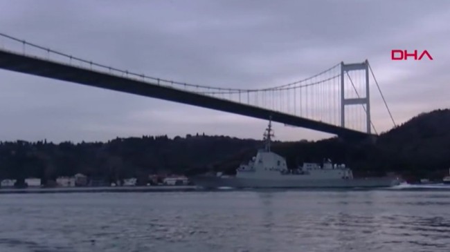 İspanya savaş gemisi İstanbul Boğazı’ndan geçti