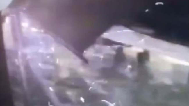 İstanbul’da balıkçıda yaşanan patlama kamerada