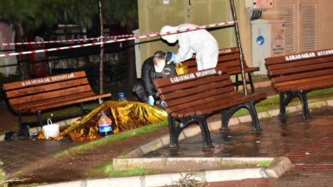 İzmir’de parkta cansız bedeni bulundu