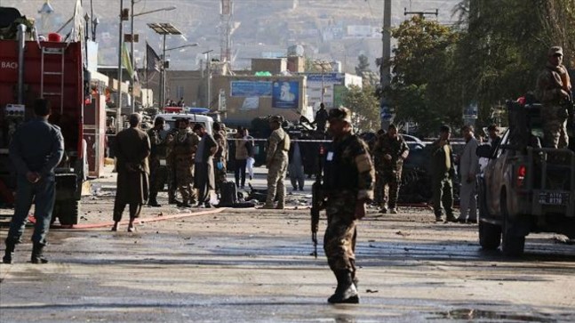 Kabil’de devlet memurlarını taşıyan minibüse bombalı saldırı: 4 ölü