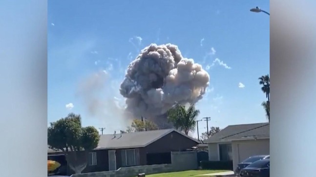 Kaliforniya’da havai fişek dolu evde patlama