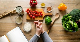 Sağlıklı beslenmeye başlamanın 6 kolay yolu