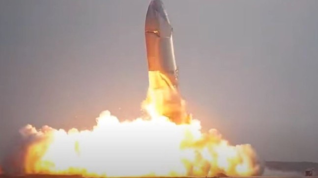 Starship roketinin iniş anına ait etkileyici görüntüler