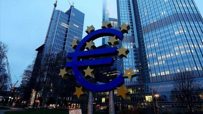 ECB politika ve mevduat faizini sabit tuttu