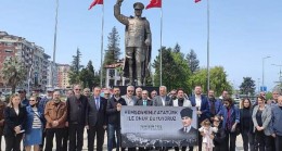Rizeliler, Atatürk’ü hemşehrisi kabul ediyor