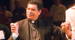 Nobel ödüllü Katolik rahip “cinsel istismarla” suçlandı