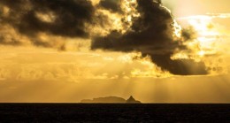 Tonga’daki yanardağ patlaması iç okyanus dalgaları üretti